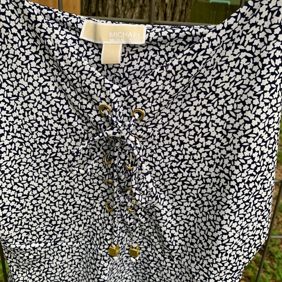 Michael Kors tie front tank - Picture 3 of 4